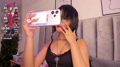 Snapshot of kitty_gang chatting on 01.25.25 Camila online show from 01.25.25