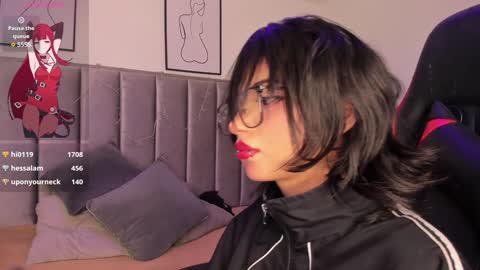 Snapshot of kitty_gang chatting on 01.28.25 Camila online show from 01.28.25