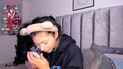 Snapshot of kitty_gang chatting on 01.31.25 Camila online show from 01.31.25