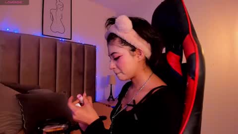 Snapshot of kitty_gang chatting on 02.13.25 Camila online show from 02.13.25