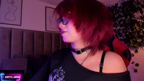 Snapshot of kitty_gang chatting on 09.13.25 Camila online show from 09.13.25