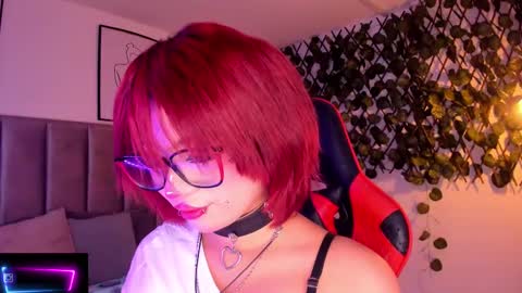 Snapshot of kitty_gang chatting on 09.16.25 Camila online show from 09.16.25