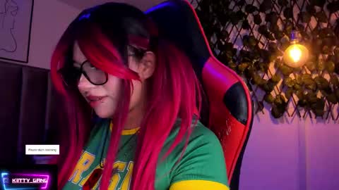 Snapshot of kitty_gang chatting on 10.28.25 Camila online show from 10.28.25