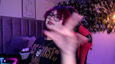 Snapshot of kitty_gang chatting on 11.20.25 Camila online show from 11.20.25