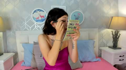 Snapshot of kitty_iris_ chatting on 04.15.26 kitty iris online show from 04.15.26