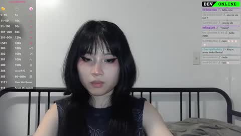 Snapshot of kitty_krush chatting on 10.01.25 Kitty online show from 10.01.25