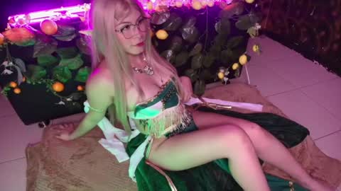 Kitty online show from 04.14.26