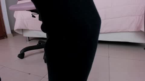 Kitty online show from 12.27.24