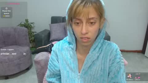 Snapshot of kitty_seducction chatting on 06.08.26 Aleja online show from 06.08.26