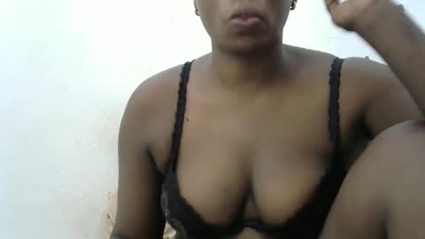 Snapshot of kitty_super chatting on 01.11.25 kitty_super online show from 01.11.25