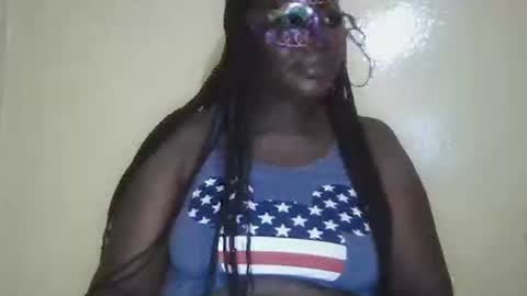 Snapshot of kitty_super chatting on 10.02.25 kitty_super online show from 10.02.25