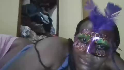 Snapshot of kitty_super chatting on 10.11.25 kitty_super online show from 10.11.25