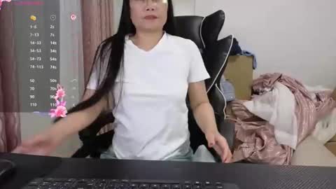 Snapshot of kittybabe0528 chatting on 05.14.26 kittybabe0528 online show from 05.14.26