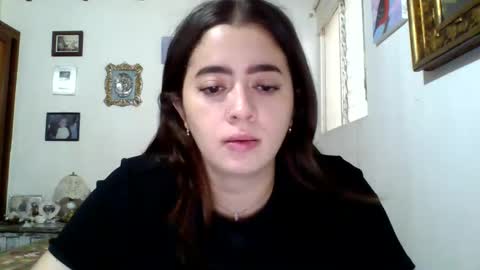  kitty independent model online show from 12.18.24