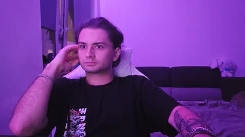 Snapshot of kittyeliz chatting on 12.03.25 Eliz online show from 12.03.25