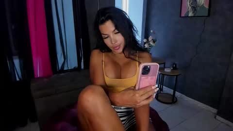 Sari bell online show from 09.15.25