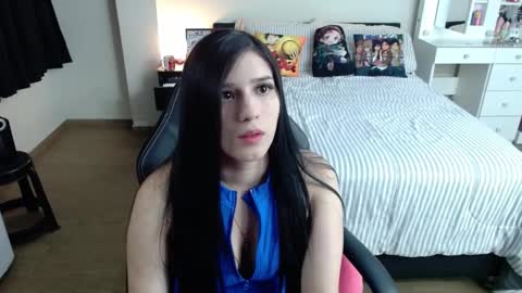 Isabel online show from 02.06.25