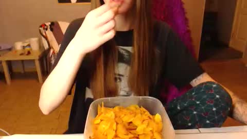 KittyloveMoon online show from 04.10.26