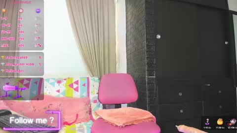 Snapshot of kittyqueen01 chatting on 02.15.25 Tatiana Guerrero online show from 02.15.25
