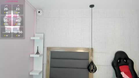  K I T T  Y  online show from 01.14.26