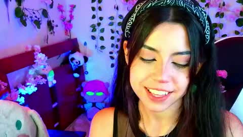 Kittyuwu  online show from 10.17.25