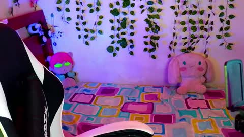 Kittyuwu  online show from 11.19.25