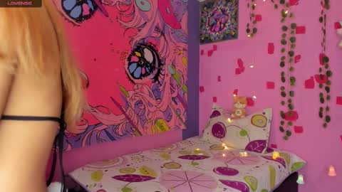 Kitty Zen online show from 03.07.25