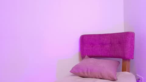 Kitty Hill online show from 11.02.25