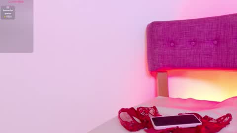 Kitty Hill online show from 12.02.25