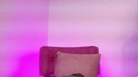 Kitty Hill online show from 01.14.26