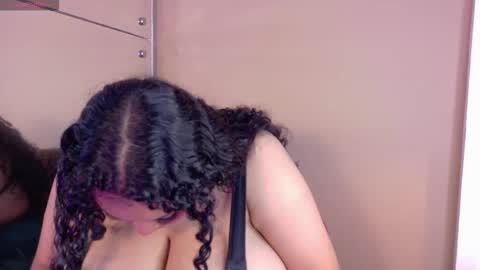 Kitty Hill online show from 02.23.26