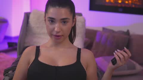 Erika online show from 01.17.25