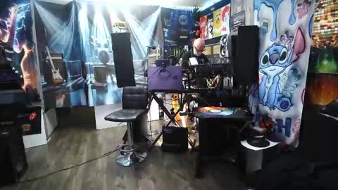 kiveuxmakeu online show from 11.30.25