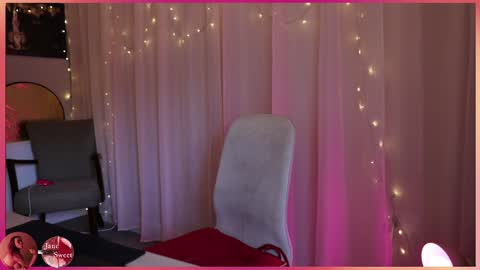 JaneSweet online show from 12.15.25