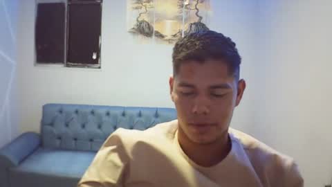 Snapshot of klars_mood chatting on 06.23.26 klars online show from 06.23.26