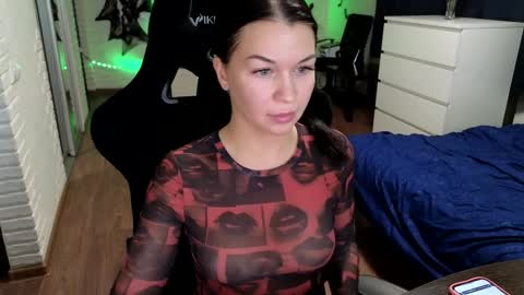 Snapshot of kleoxxx chatting on 12.13.24 Alisa.         online show from 12.13.24