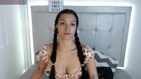 Snapshot of kloe__watson chatting on 04.26.26 kloe__watson online show from 04.26.26
