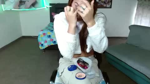 Kloe deker online show from 03.07.25