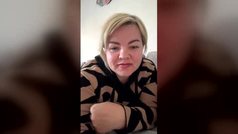 klubnichka2 online show from 04.23.26