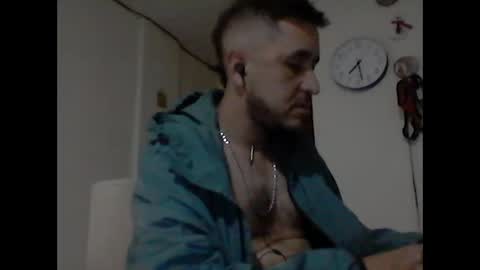 Snapshot of kmilo273079 chatting on 03.04.25 juan online show from 03.04.25