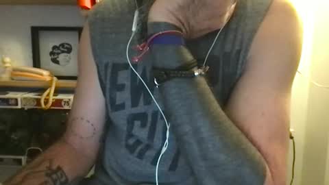 Snapshot of knicker76 chatting on 11.04.25 knicker76 online show from 11.04.25