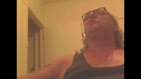 knobout online show from 12.04.24