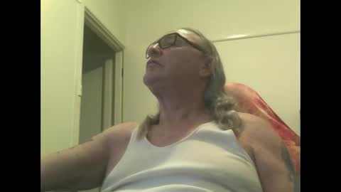 knobout online show from 10.14.25