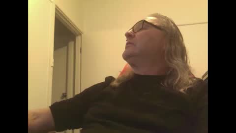 knobout online show from 10.18.25