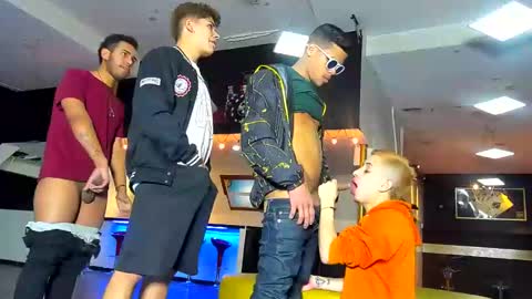 Snapshot of kobayaske chatting on 01.17.25 kobayaske online show from 01.17.25