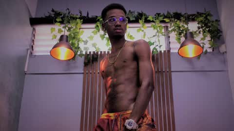 Snapshot of kofi_exotic_ chatting on 03.12.25 kofi online show from 03.12.25