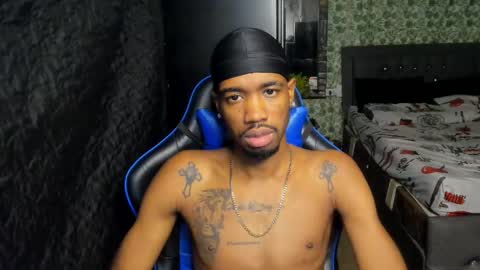 Snapshot of kofi_exotic_ chatting on 11.27.25 kofi online show from 11.27.25