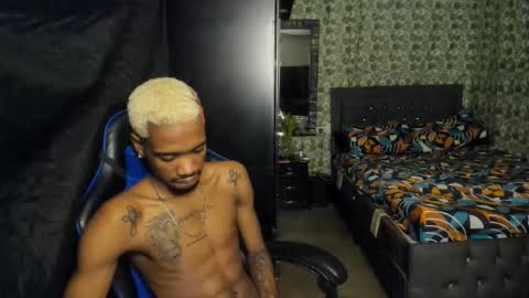 Snapshot of kofi_exotic_ chatting on 12.14.25 kofi online show from 12.14.25