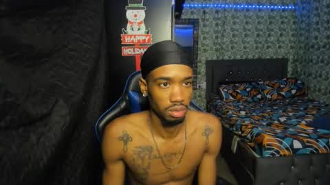 Snapshot of kofi_exotic_ chatting on 12.17.25 kofi online show from 12.17.25