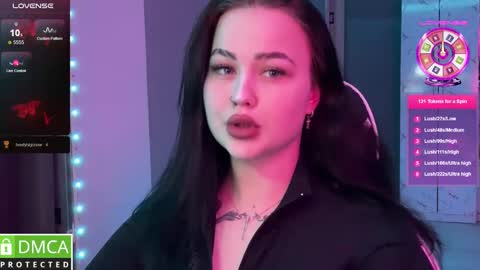 Mia online show from 01.21.25